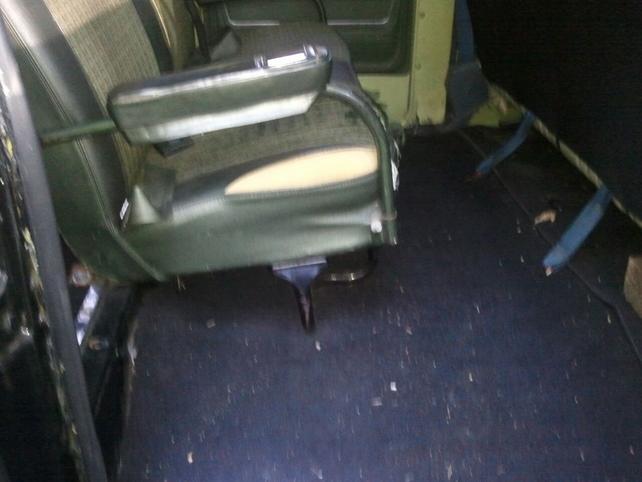 Name:  middle row seat.jpg
Views: 1211
Size:  31.3 KB
