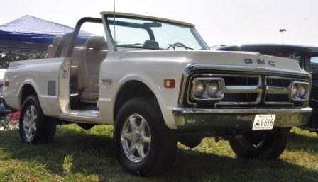 Name:  1972 GMC JIMMY_web photo.jpg
Views: 11666
Size:  65.7 KB