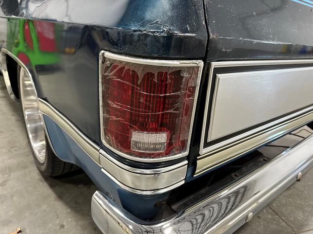 Name:  Drivers tail light.jpg
Views: 165
Size:  56.9 KB