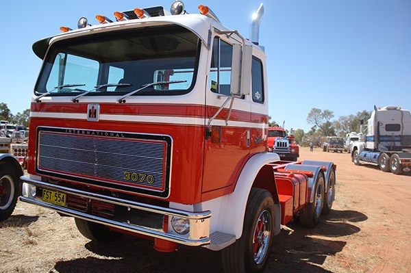 Name:  Alice-Springs--Cat-All-Truck-Parts-Convoy--TradeTrucks.jpg
Views: 327
Size:  74.7 KB