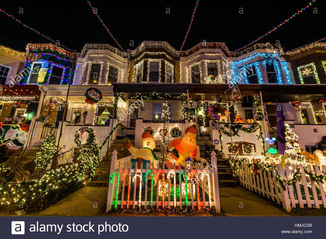 Name:  holiday-christmas-lights-on-building-in-hampden-baltimore-maryland-HMJCG6.jpg
Views: 119
Size:  103.3 KB